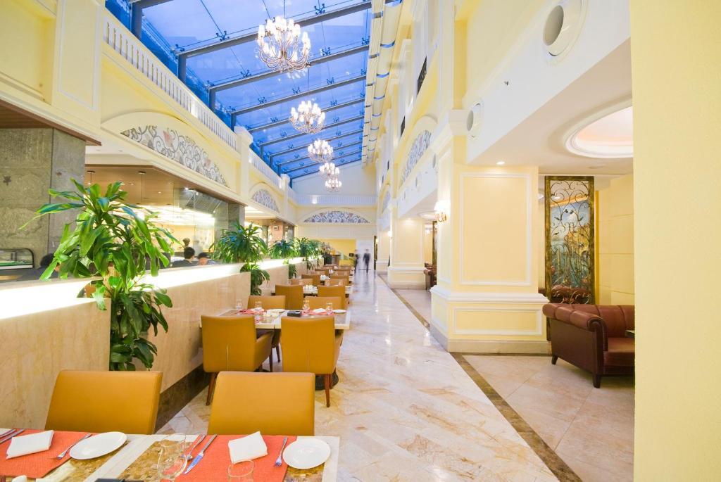 Hongshan Hotel Ухань Экстерьер фото