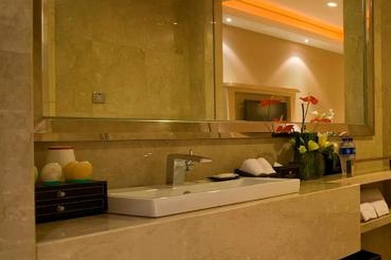 Hongshan Hotel Ухань Экстерьер фото